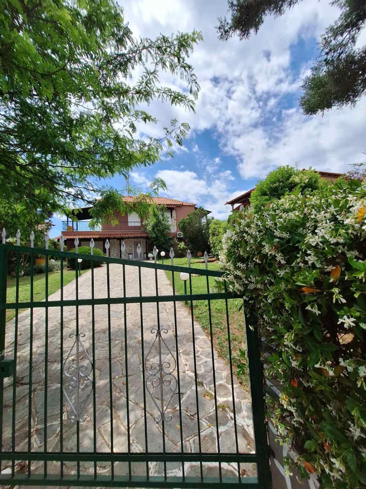 Roadhouse, Nilie Hospitality Mgmt Villa Flogita Exterior photo