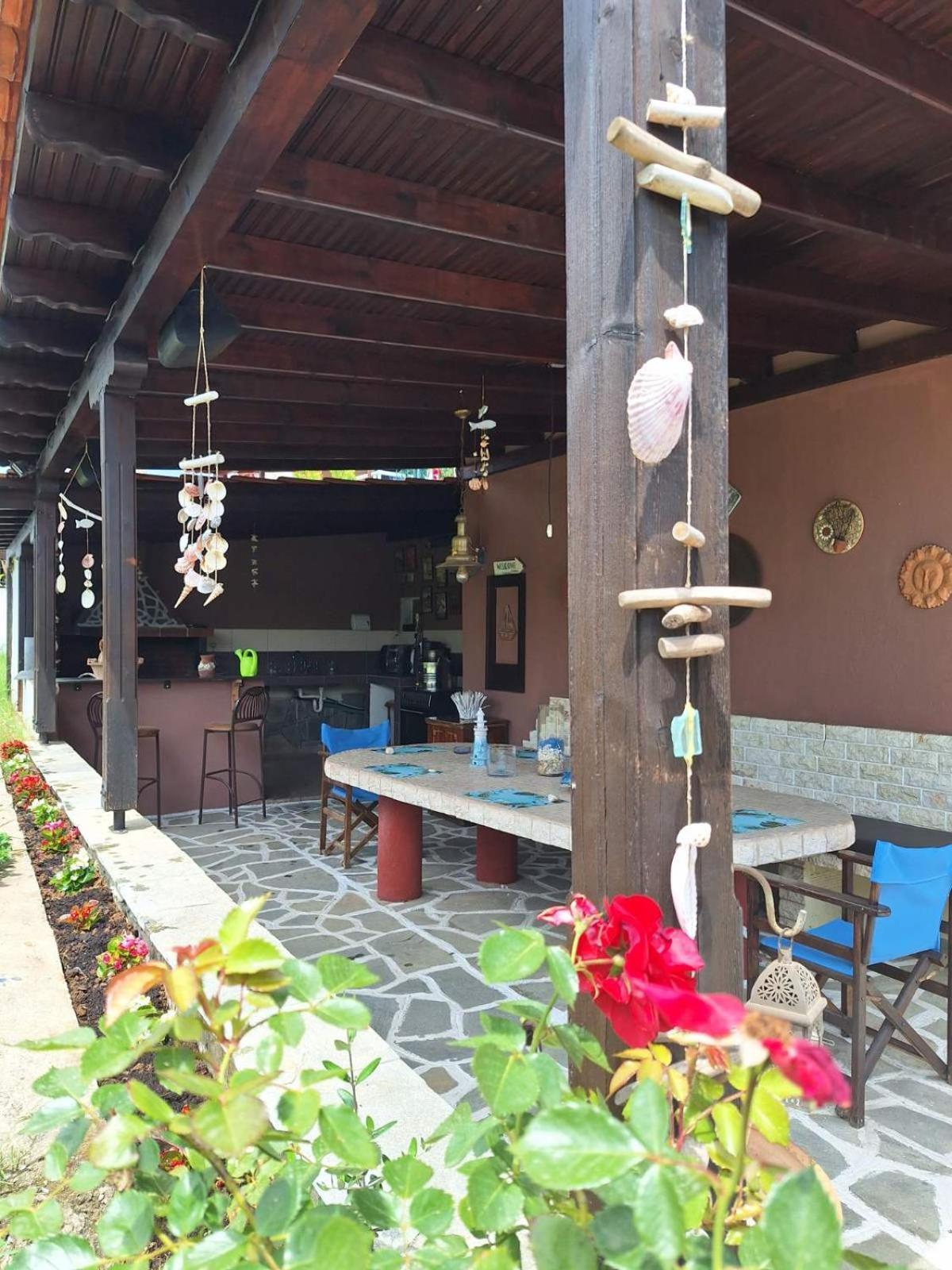 Roadhouse, Nilie Hospitality Mgmt Villa Flogita Exterior photo